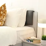 Luxury At Mackenzie With Private Parking And Balcony Apartmán