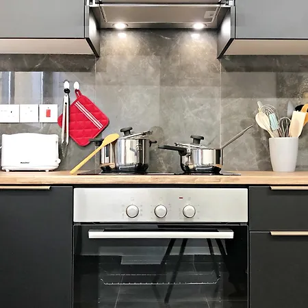 Luxury At Mackenzie With Private Parking And Balcony דירה לרנקה