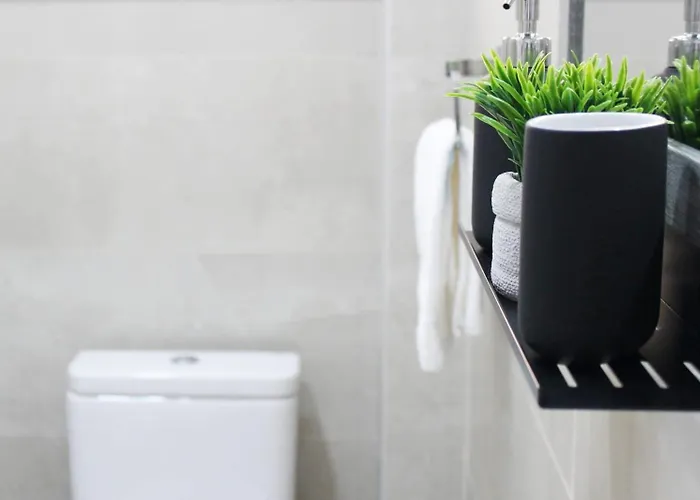 Luxury At Mackenzie With Private Parking And Balcony Apartamento Lárnaca