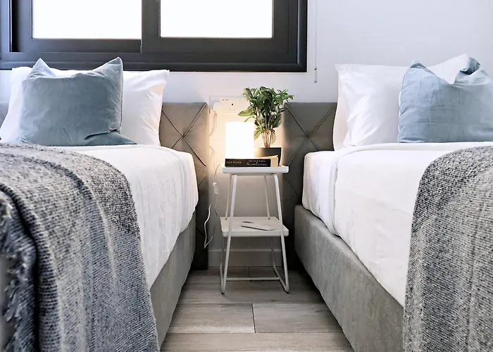 Luxury At Mackenzie With Private Parking And Balcony