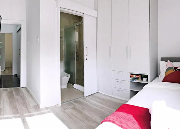 Luxury At Mackenzie With Private Parking And Balcony Appartamento Larnaca