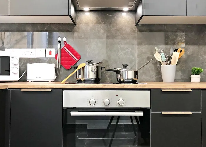 Luxury At Mackenzie With Private Parking And Balcony Appartamento Larnaca