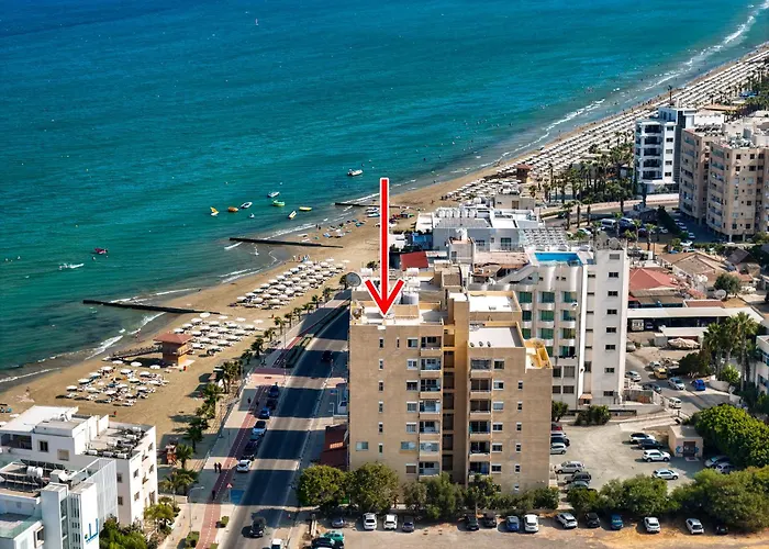 Luxury At Mackenzie With Private Parking And Balcony * Larnaca